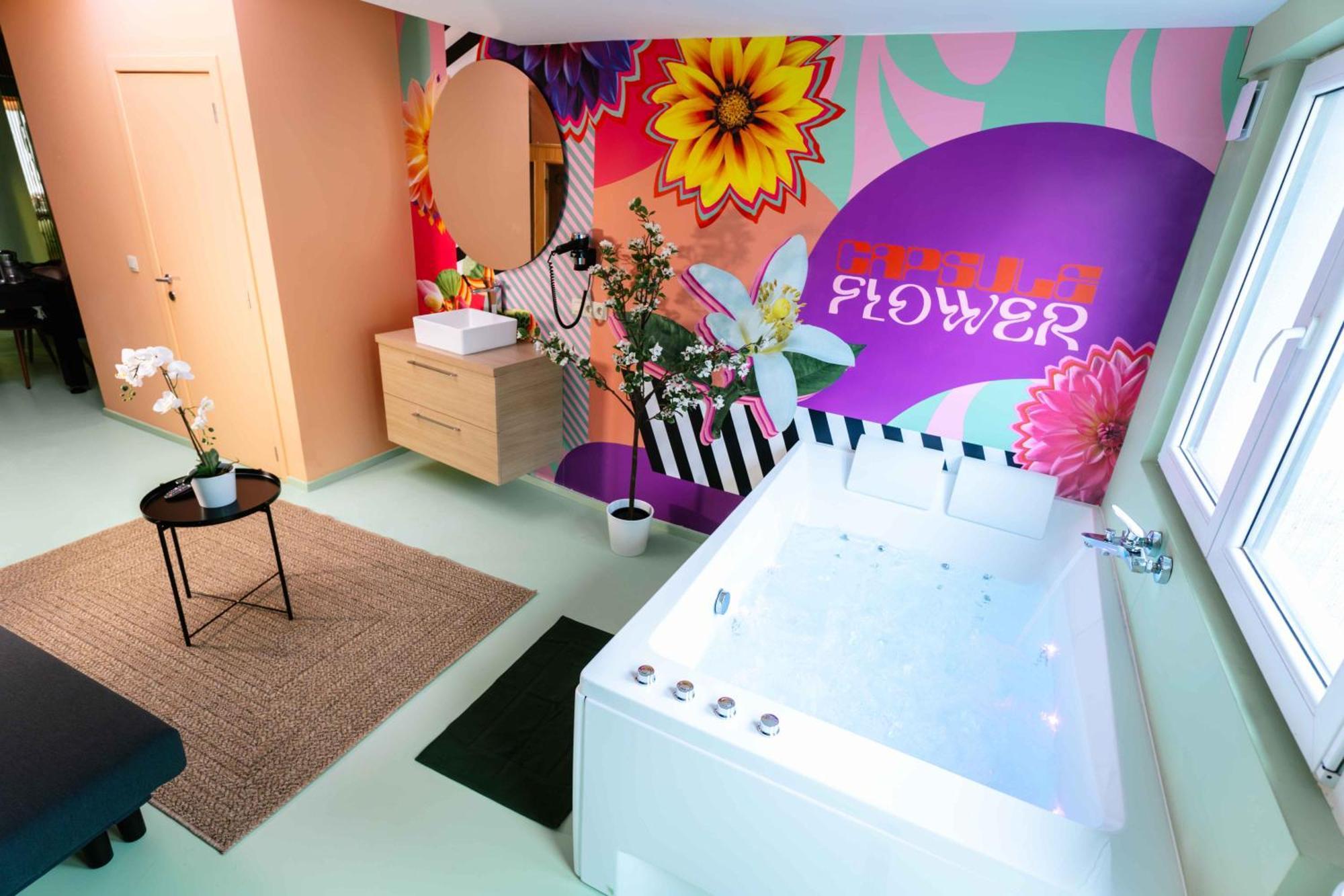 Capsule Flower - Balneo - Cinema - Billard - Nintendo Switch - Mons Centre Dış mekan fotoğraf
